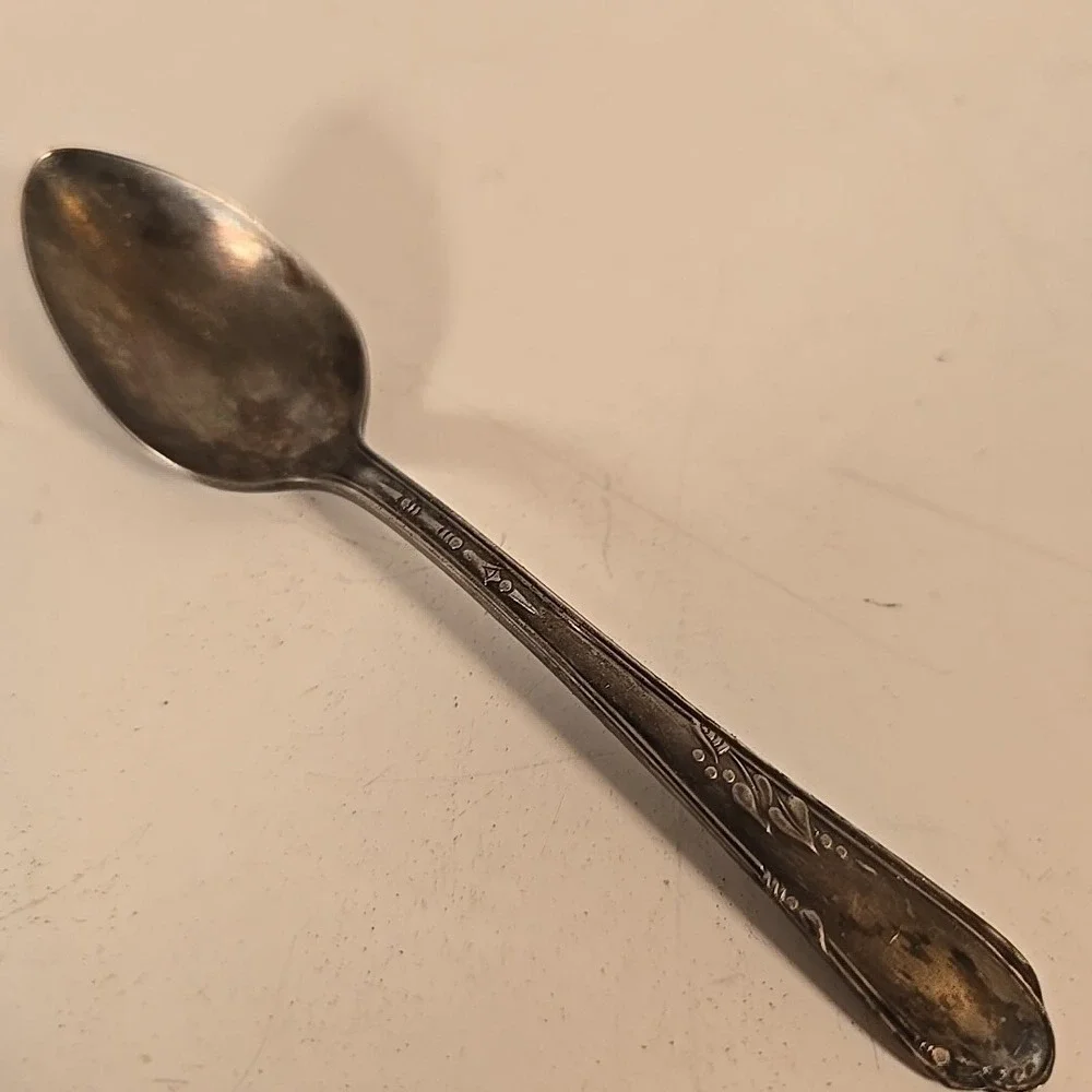 WM. A. ROGERS Meadowbrook ONEIDA‎ LTD A1 PLUS Spoon 4.5in